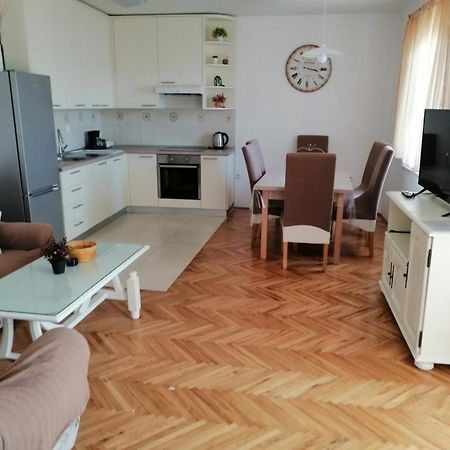 Apartments Njaco Ražanac Zewnętrze zdjęcie
